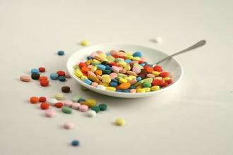 药用辅料市场规模增加，增长速度较快