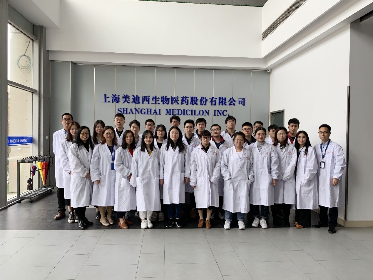 走进不朽情缘mg官网，与学子共话成长